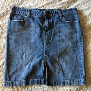 American Eagle Front Split Denim Skirt